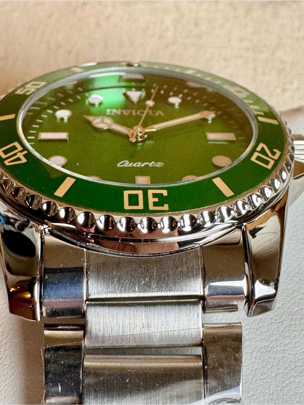 Invicta Green DIal 42mm Men's Quartz Dive Watch NWT